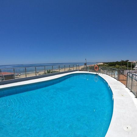 Islantilla Primera Linea De Playa, Piscina, Parking Exterior photo
